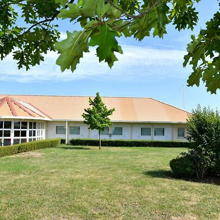 The Originals Access Aeroport, Hotel Aurillac Ngoại thất bức ảnh