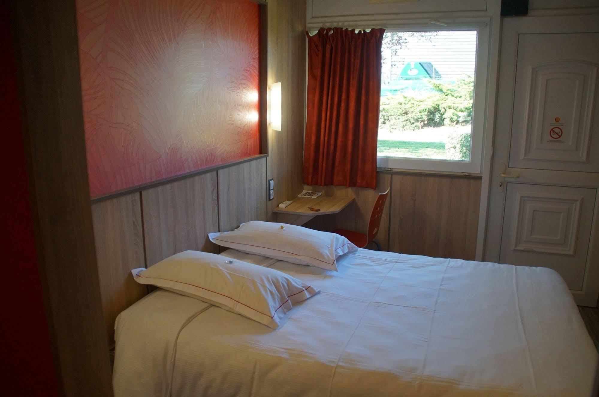 The Originals Access Aeroport, Hotel Aurillac Ngoại thất bức ảnh