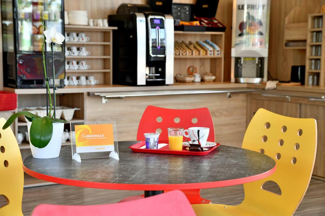 The Originals Access Aeroport, Hotel Aurillac Ngoại thất bức ảnh