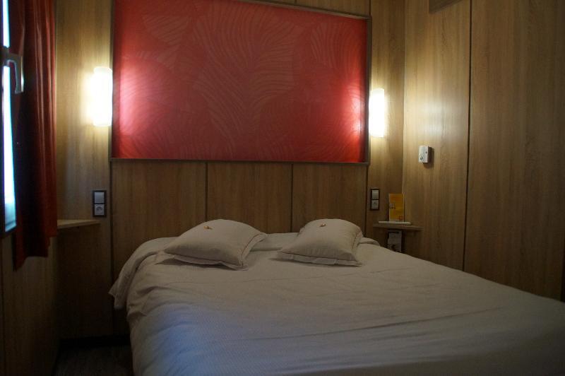 The Originals Access Aeroport, Hotel Aurillac Ngoại thất bức ảnh